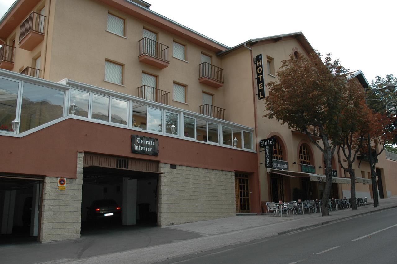 Hotel Tres Arcos San Lorenzo de El Escorial Zewnętrze zdjęcie