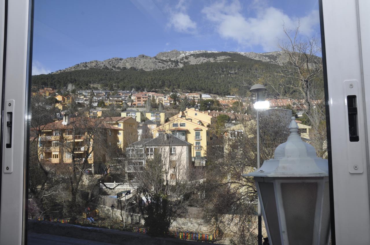 Hotel Tres Arcos San Lorenzo de El Escorial Zewnętrze zdjęcie