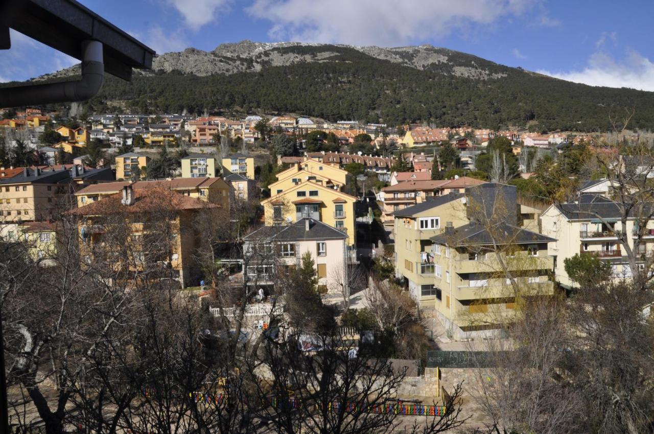 Hotel Tres Arcos San Lorenzo de El Escorial Pokój zdjęcie