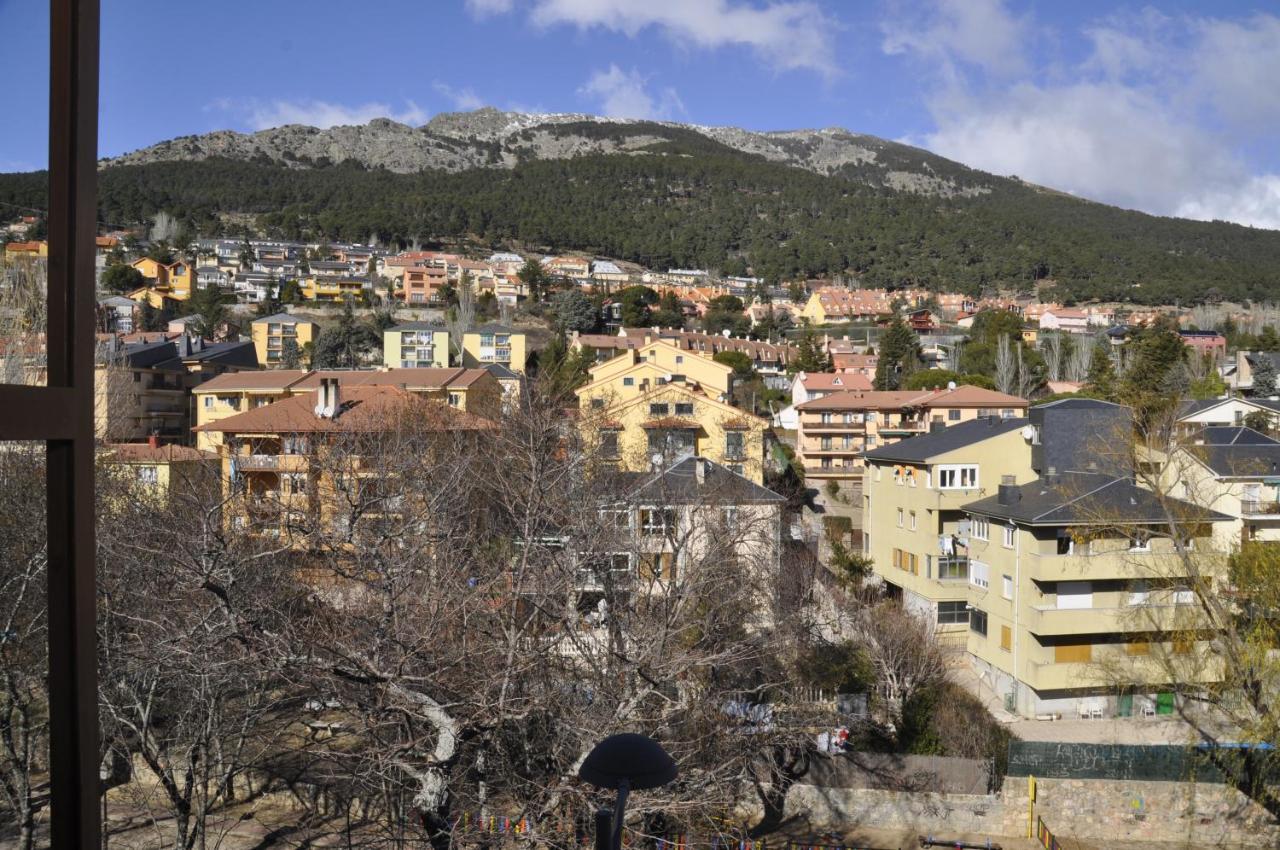 Hotel Tres Arcos San Lorenzo de El Escorial Pokój zdjęcie